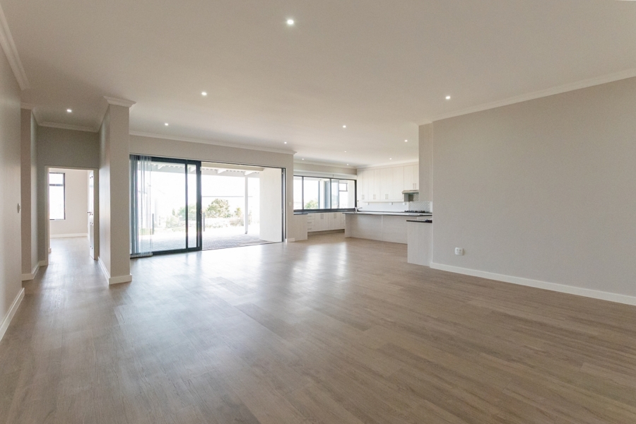 4 Bedroom Property for Sale in Myburgh Park Western Cape